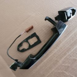 Cadillac XT5. Door Handle And Components