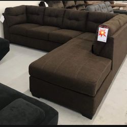 Walnut Casual/Sport Style RAF Sectional Chaise 🤩 Couch Living Room Set 🤩 Showroom Available 🏠