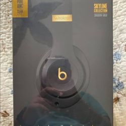 BRAND NEW SEALED Beats Studio 3 !! BEST COLOR