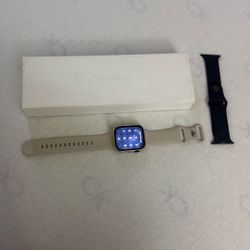 Apple Watch Series 9 (45mm, GPS) – Like New + Extra Band and protective band