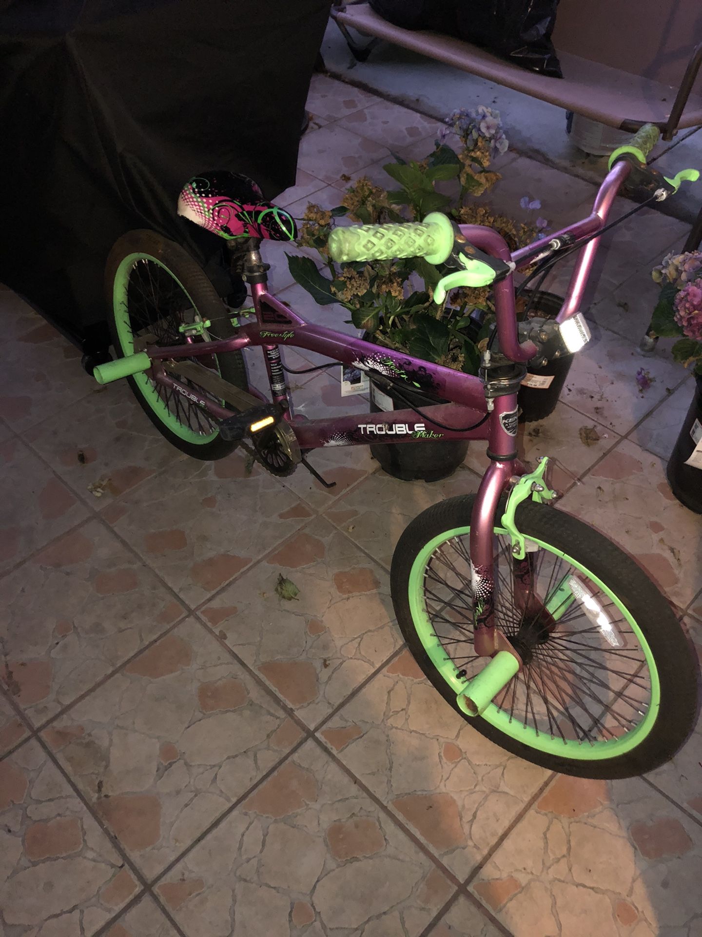 “KENT TROUBLE MAKER” ......20” BMX