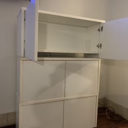 Over Head Cabinets 