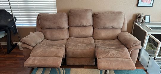 2 reclining seat couch