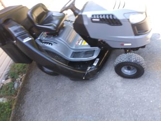 Virtually new Craftsman riding lawnmower & catcher