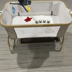 Rocking Baby Bassinette Bedside Sleeper