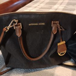 Michael Kors Pures Large Very Good Condition 