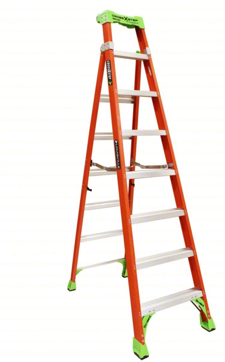 LOUISVILLE Stepladder: 8 ft Ladder Ht, 7 Steps, 300 lb