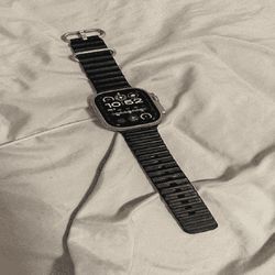 Apple Watch Ultra 2 – Available in a Range of Hues door radio