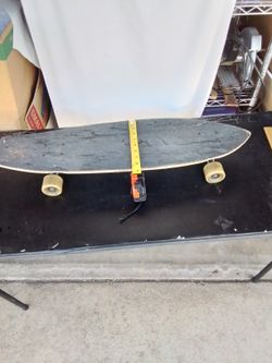 Skateboard With Independent trucks, Nice Shape, 30.5" X 8.5"  Easy Safe  Contactless Pick Up In Vista. 

Reasonable offers accepted.

