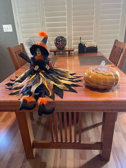 Halloween decor witch pumpkin