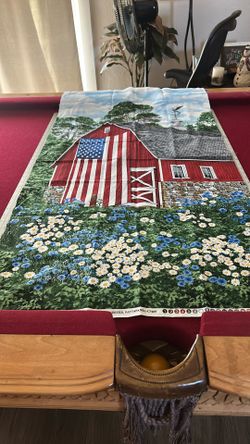 Red barn American Flag Quilt Panel
