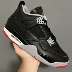 Air Jordan 4 Retro