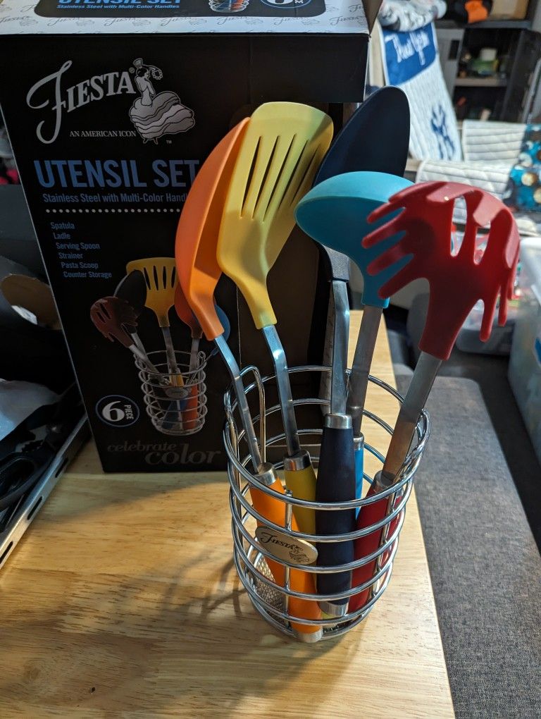 Kitchen Utensils Set: Fiesta Brand. Reduced Price