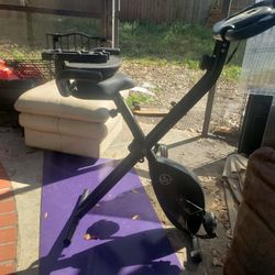 Marcy Foldable exercise bike