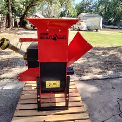 Echo Bobcat Shredder/chipper 