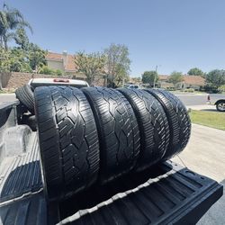 285/40/22 Nitto NT420 80%+ Tread (4)