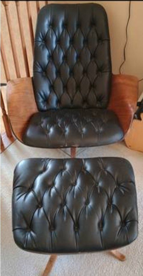 Mid Century George Mulhauser Lounge Chair and Ottoman Set. See our other Items Now Posted. Vintage Art Antiques Chandeliers Furniture Jewelry Sports