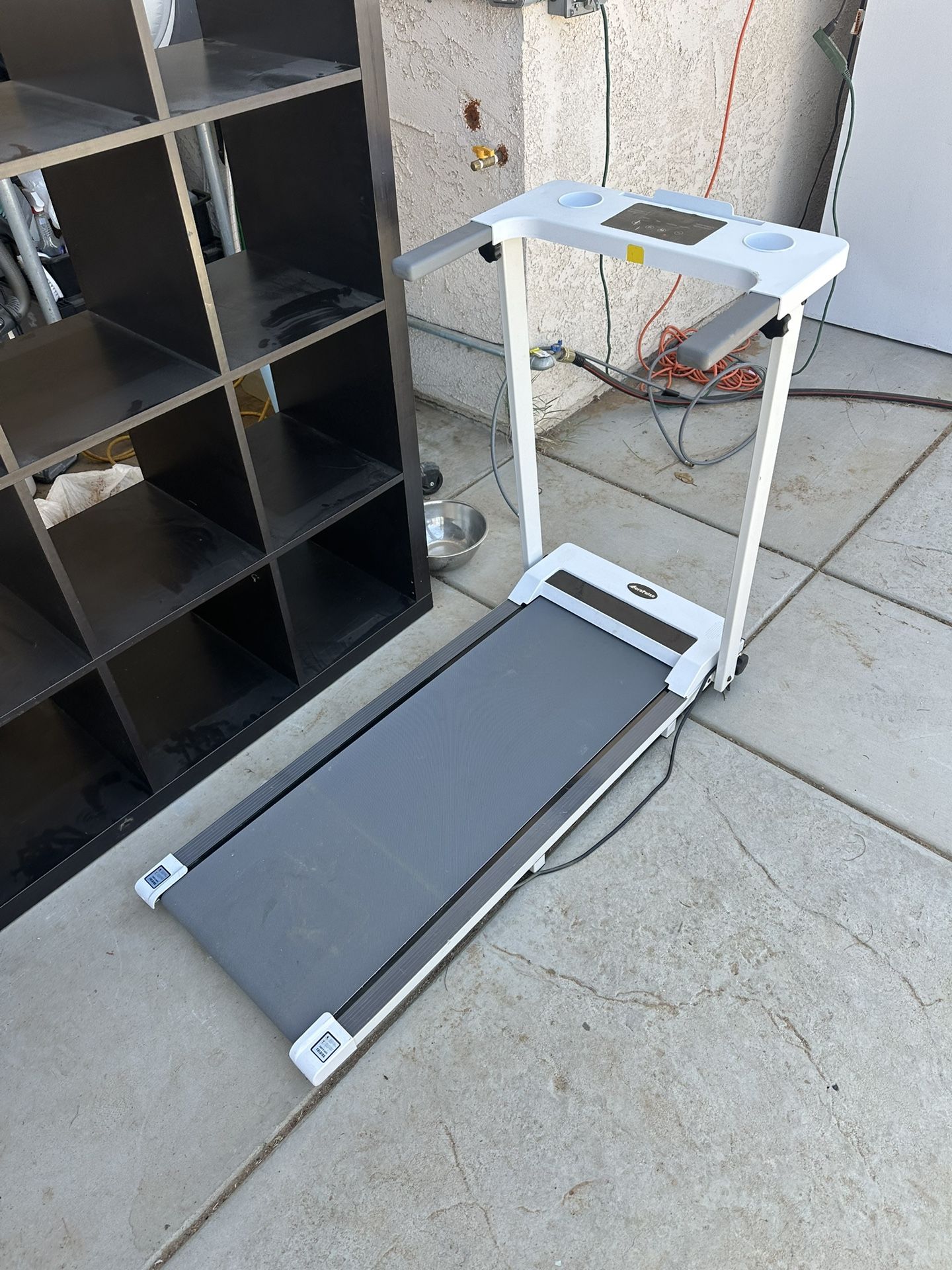 AoraPulse Treadmill (300 LB Capacity) Foldable