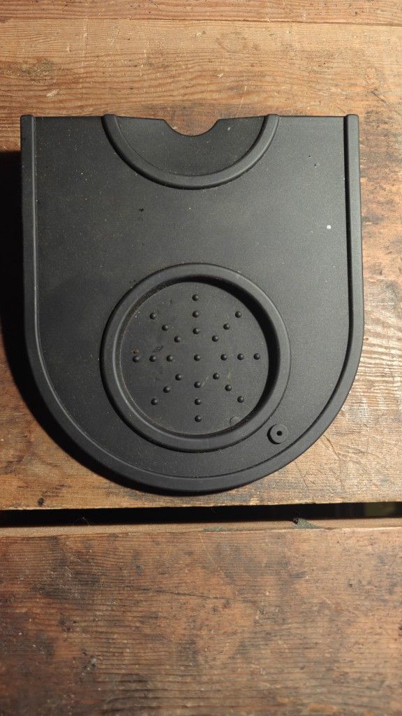 Coffee Tamper Mat Silicone Corner Tamping Pad for Small Espresso Use