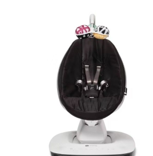 Brand New 4Moms mamaRoo Swing **Bluetooth and Digital