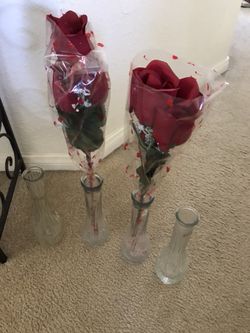 Small vase with flowers