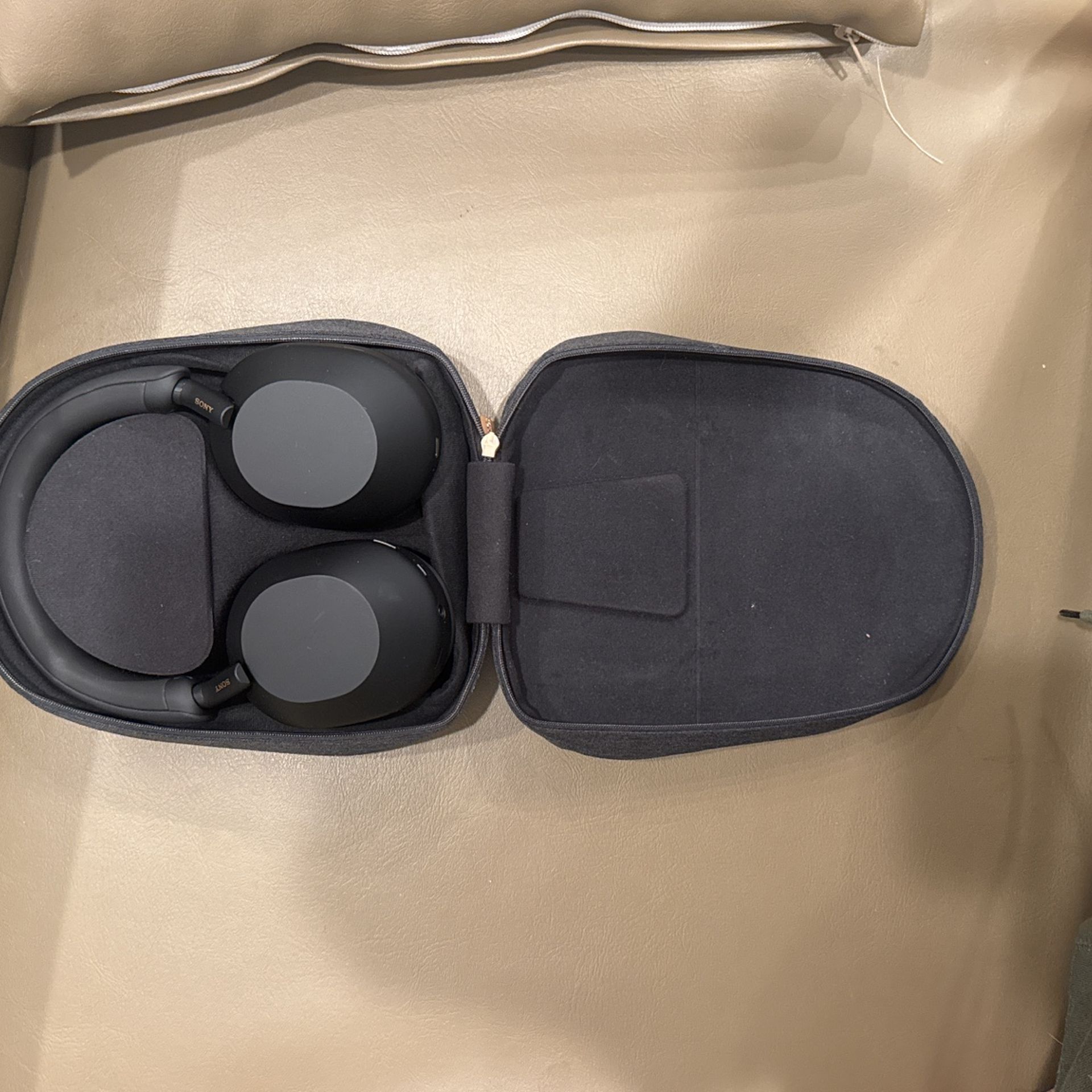 Sony WH-1000XM5 Noise Canceling Bluetooth Headphones
