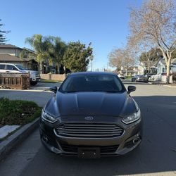 Ford Fusión Hybrido Plug In 