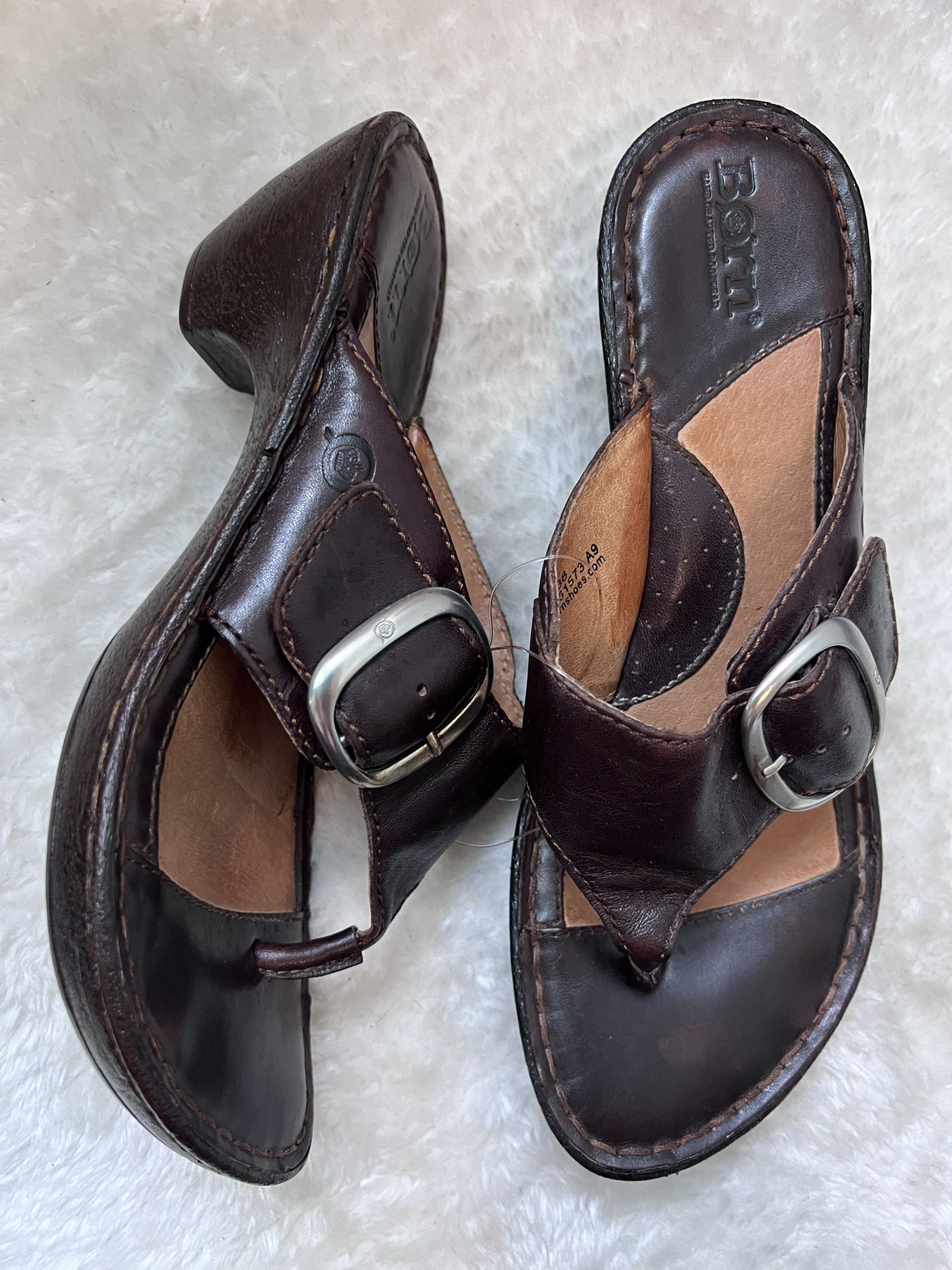 BORN shoes women’s sandals Size 7/38 dark brown leather for Sale in ...