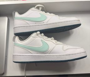 Nike court vision low-white/mint green