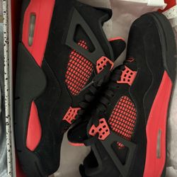 Jordan 4 Red Thunder 10.5 $200