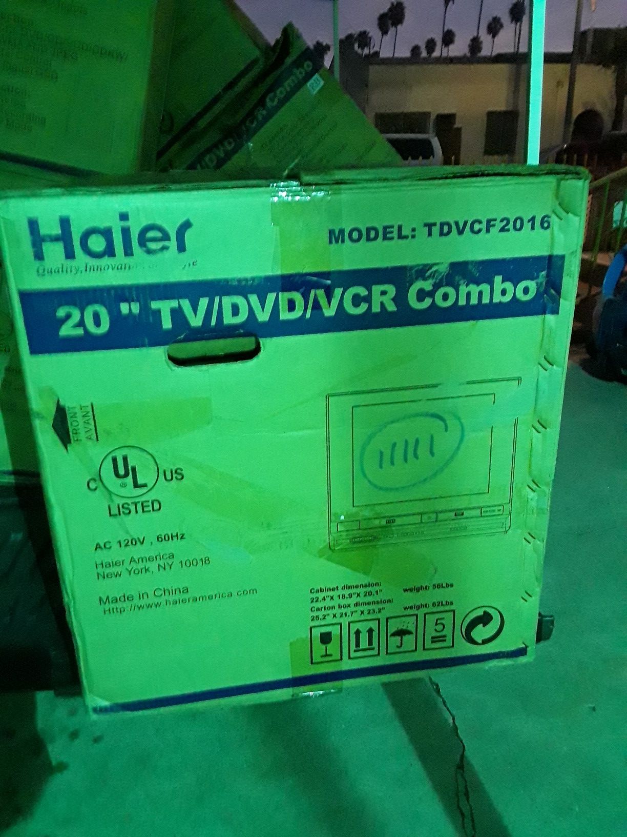 Haier 20"tv/DVD/VCR Combo