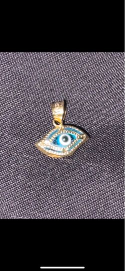 14k gold pendant