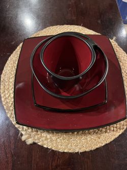 Signature living Dinnerware 