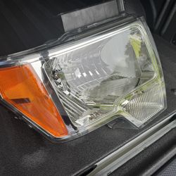 2009 2013 FORD F150 F-150 RIGHT PASSENGER SIDE HALOGEN HEADLIGHT LAMP OEM 
