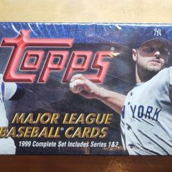 1999 Topps Baseball Set***Factory Sealed***