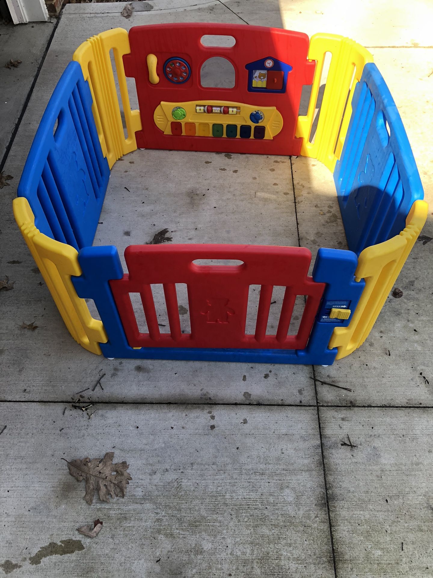 Children’s Playpen Activity Center 