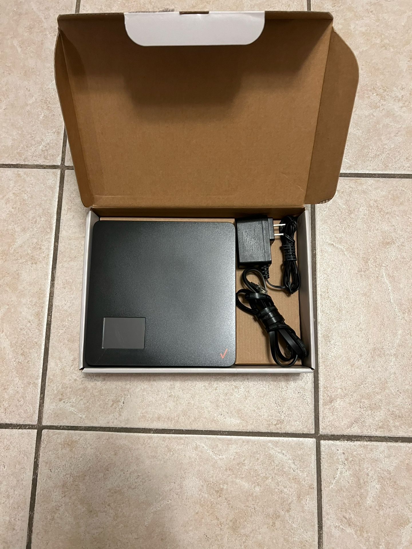 Verizon Wireless LTE Network Extender ASK-SFE116 Tested