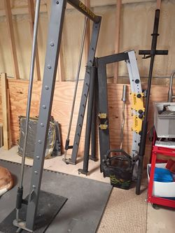 Gold's Gym Power Rack / Squat Cage