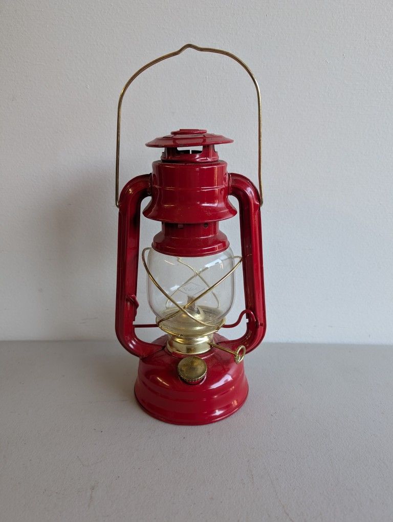 Kerosene Lantern 