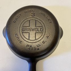 Antique Griswold Cast-Iron #3 Skillet 709A Large Block Logo Has A Very Slight Wobble