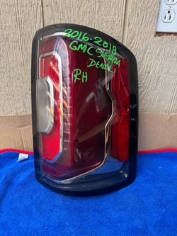 2016 2017 2018 GMC SIERRA DENALI RIGHT SIDE TAIL LIGHT #8125