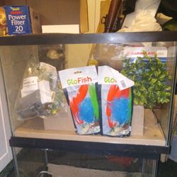 Brand New 20 Gallon Fish Tank W/ Accessories 