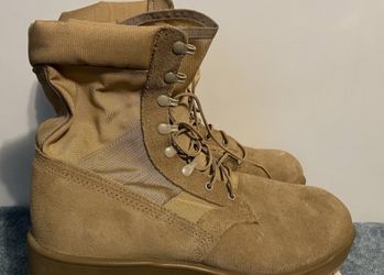 Combat boots