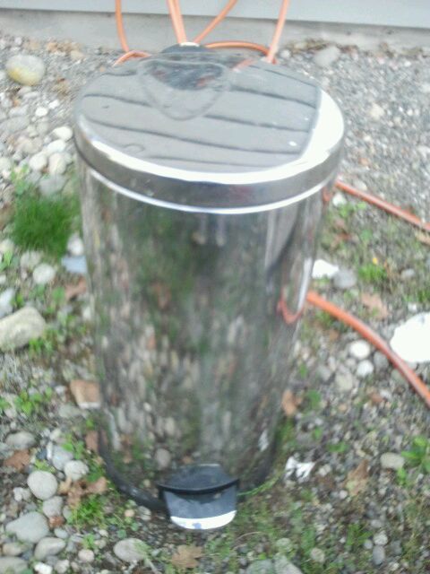 garbajes good.condition