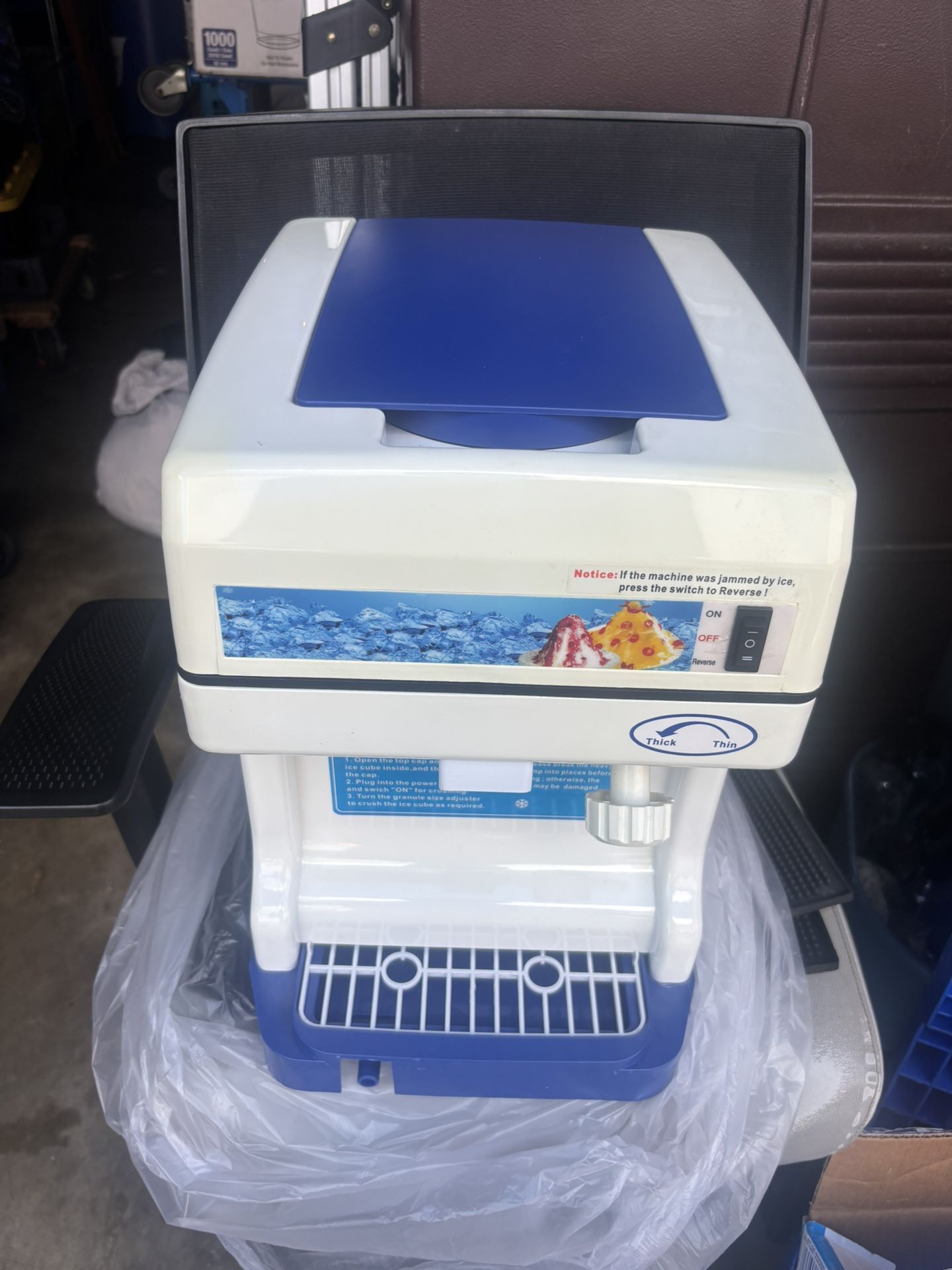 Costway Electric Ice Shaver Machine 