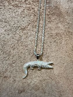 Silver pendant and chain