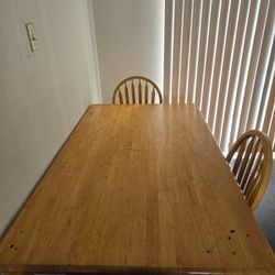 Table & Chairs