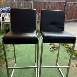 2 High Chairs 