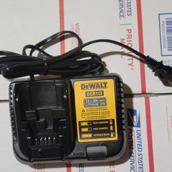 Dewalt DCB112 Battery Charger 
