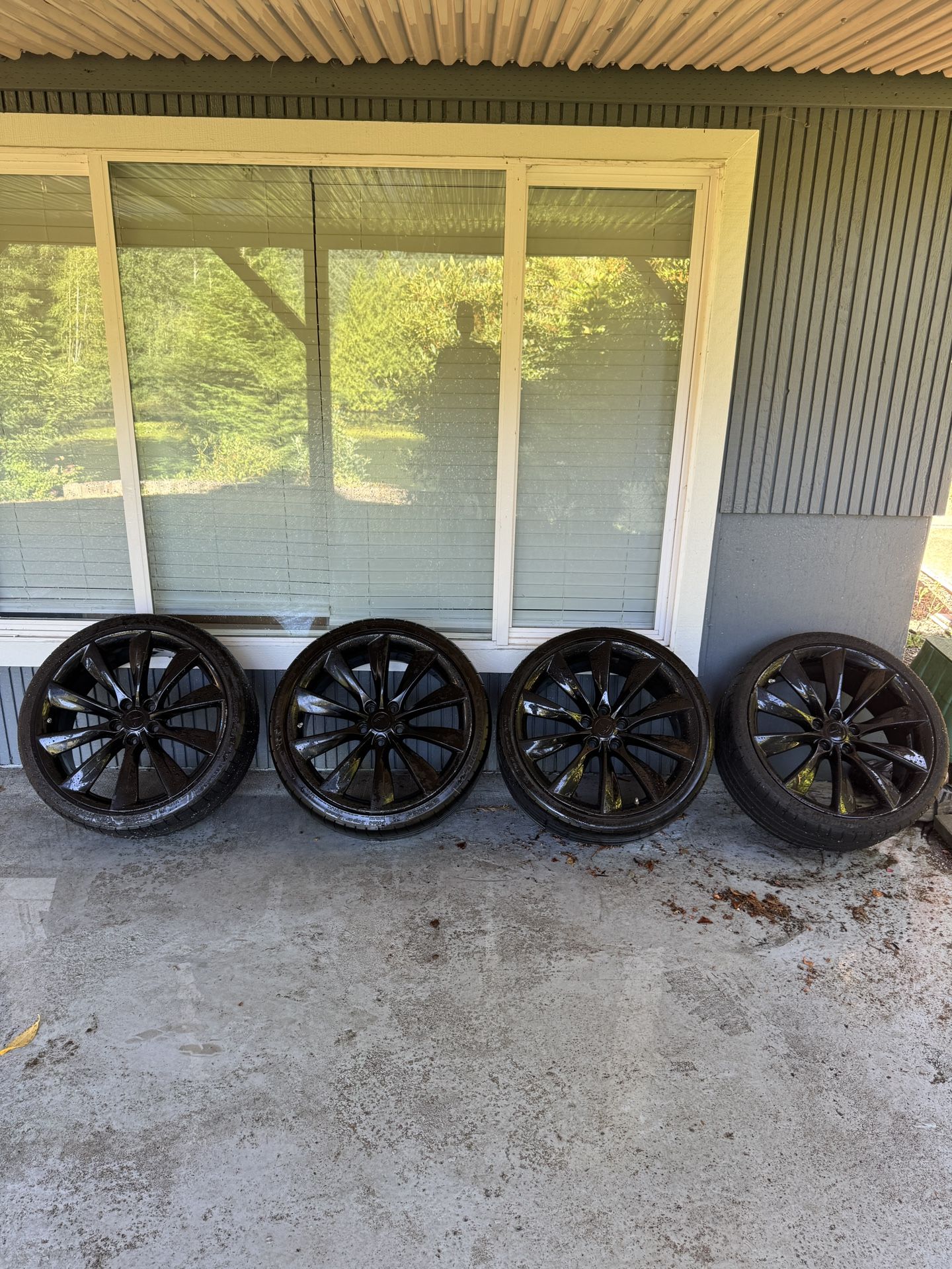 21 inch Tesla Model S Turbine Wheels (Set of 4)